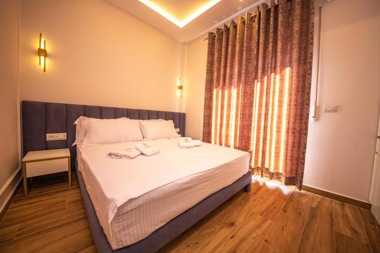 Hotel Vila Misiri Durrës Kültér fotó