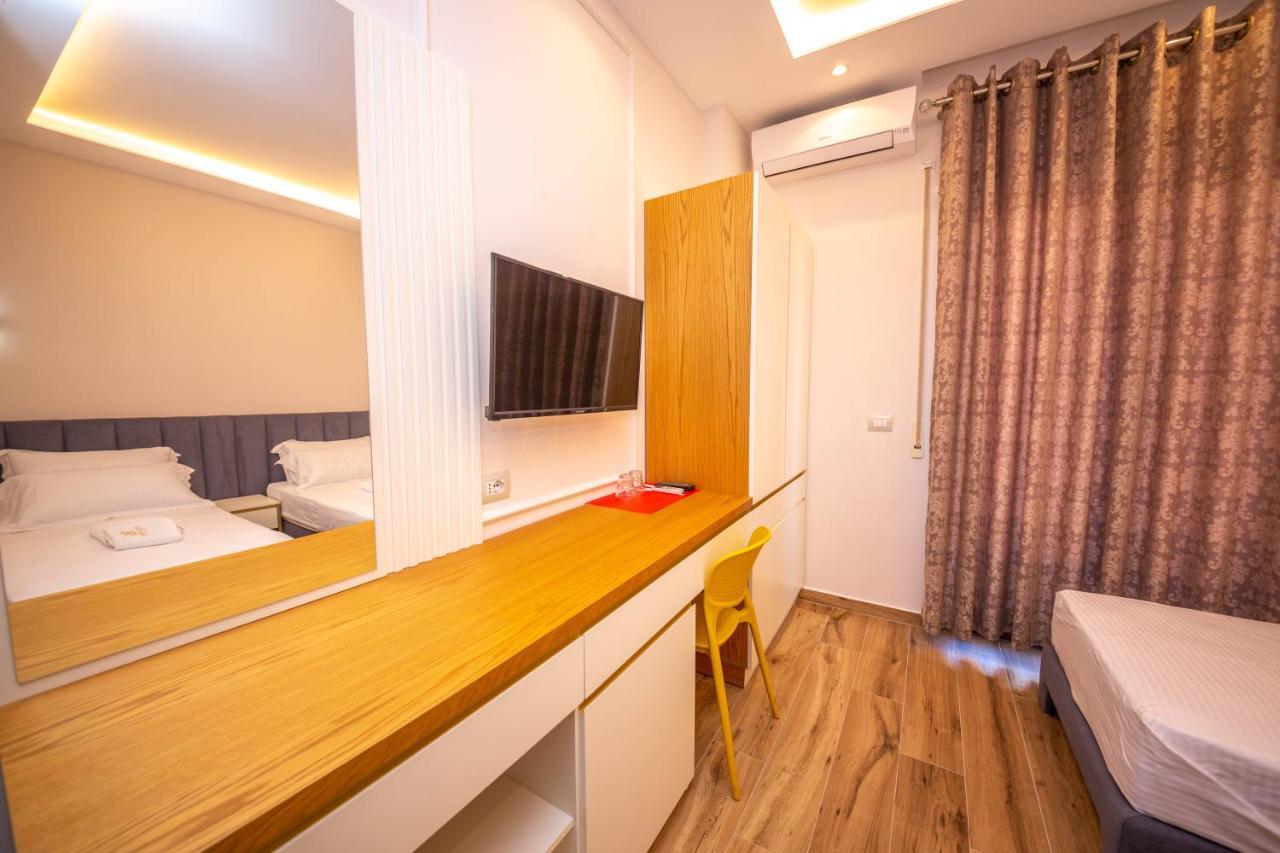 Hotel Vila Misiri Durrës Kültér fotó