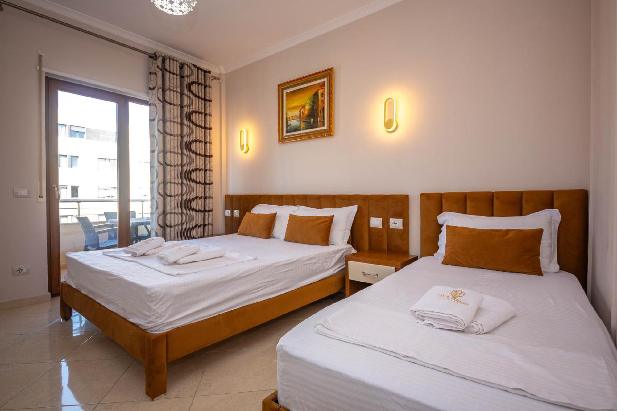 Hotel Vila Misiri Durrës Kültér fotó