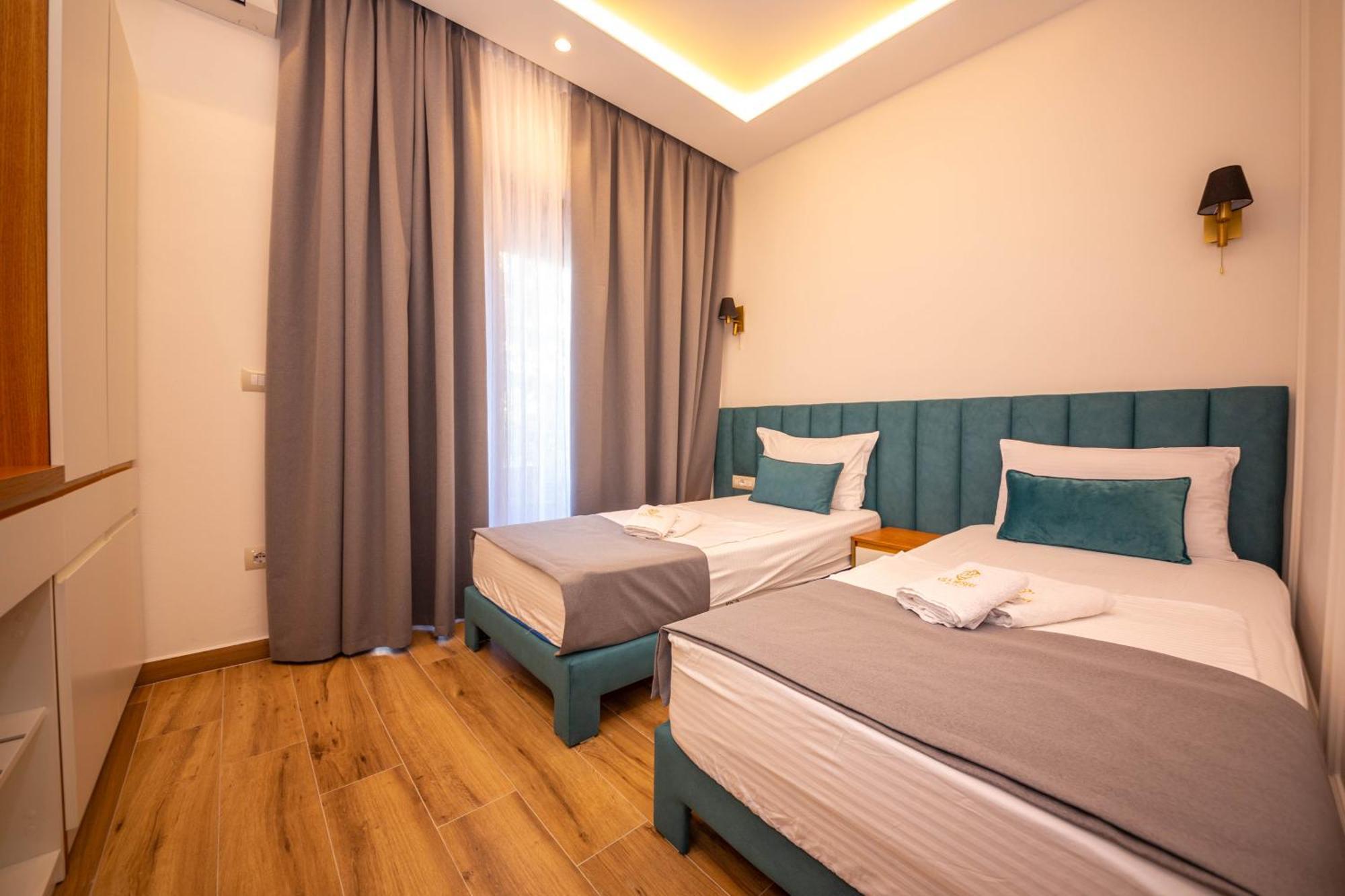 Hotel Vila Misiri Durrës Kültér fotó