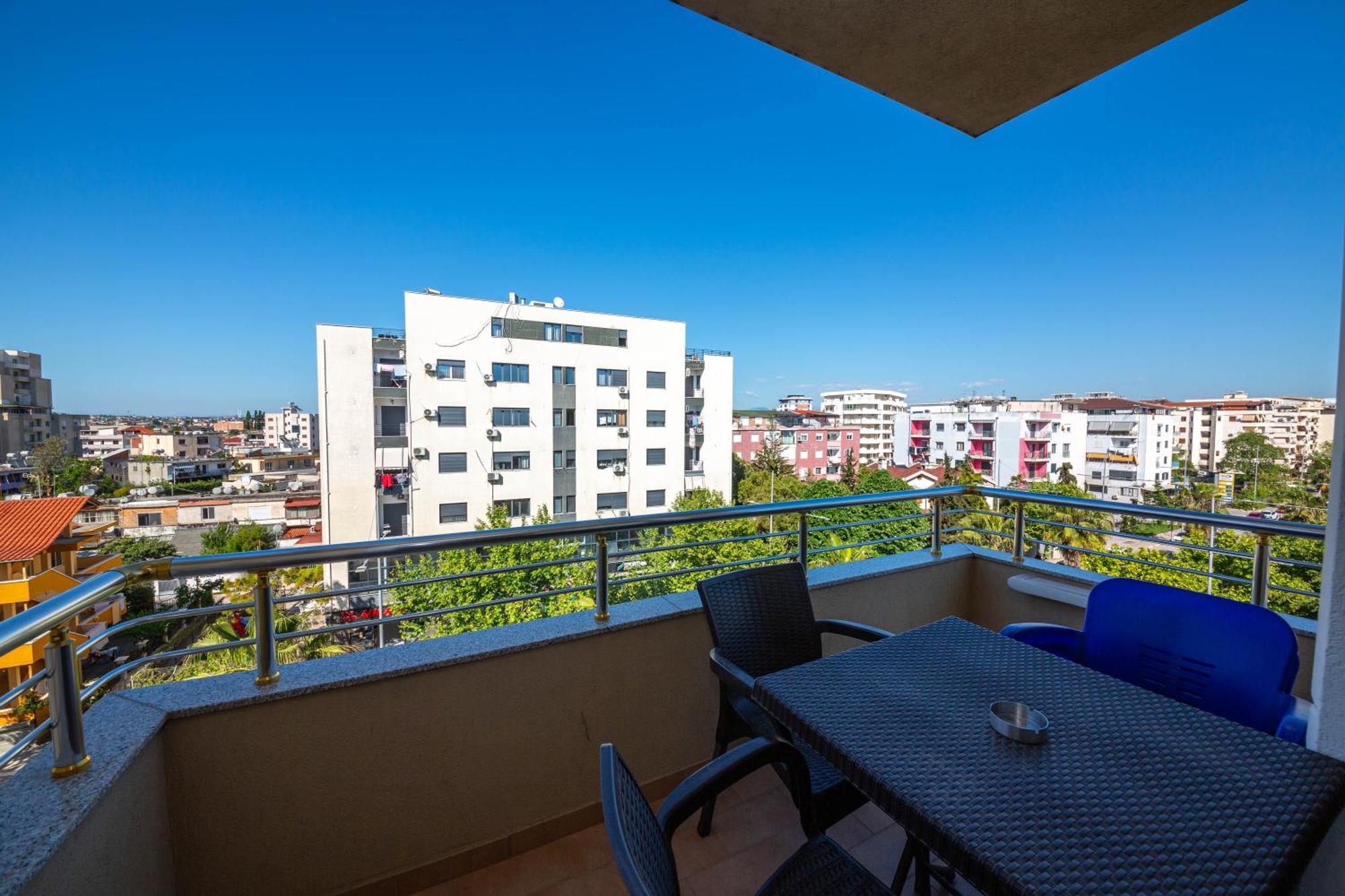 Hotel Vila Misiri Durrës Kültér fotó